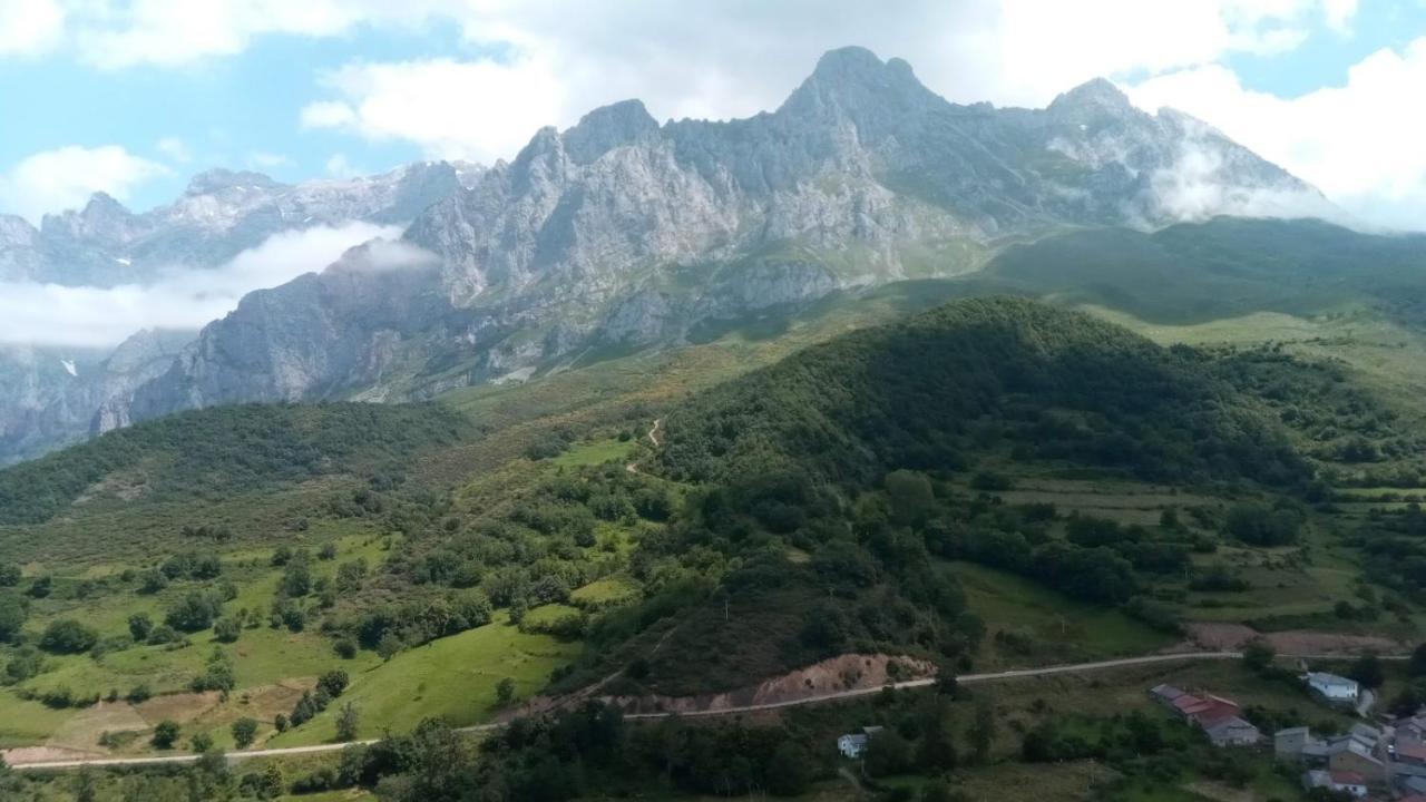 Casa Rural Cares Santa Maria de Valdeon Zewnętrze zdjęcie